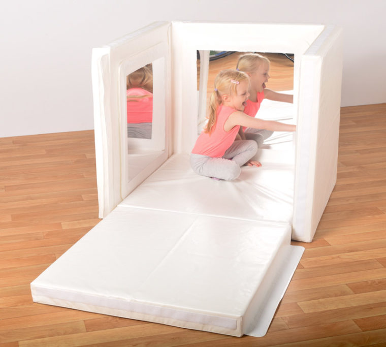 Sensory Mirror Den N1432