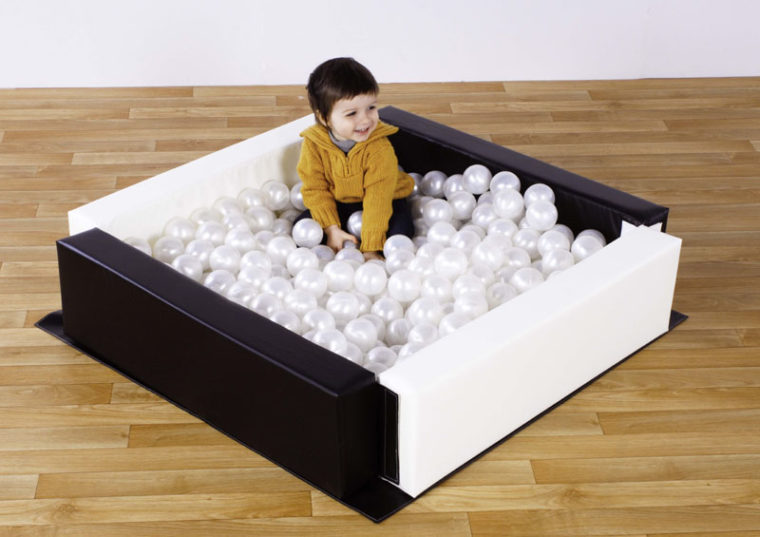 Toddler Soft Play Ball-pool (400 module) T1490