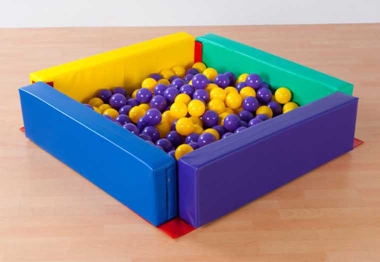 Toddler Soft Play Ball-pool (400 module) T1490