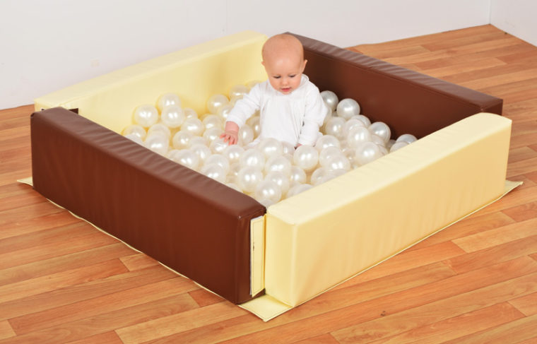 Toddler Soft Play Ball-pool (400 module) T1490