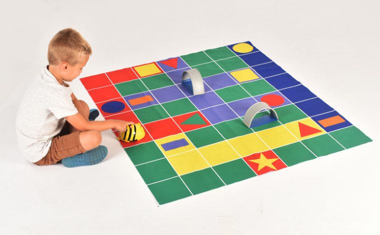 Honey Hunt double sided mat for coding robot (150mm grid) W2002