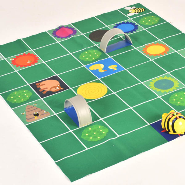 Honey Hunt double sided mat for coding robot (150mm grid) W2002